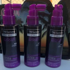 TRESemme Youth Boost Fullness Emulsión Spray.